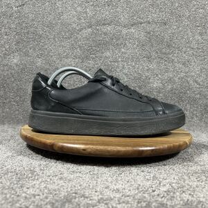 Kizik Vegas Men's Sz 9.5 Women’s Sz 11 Black Leather Casual Walking Shoes Used